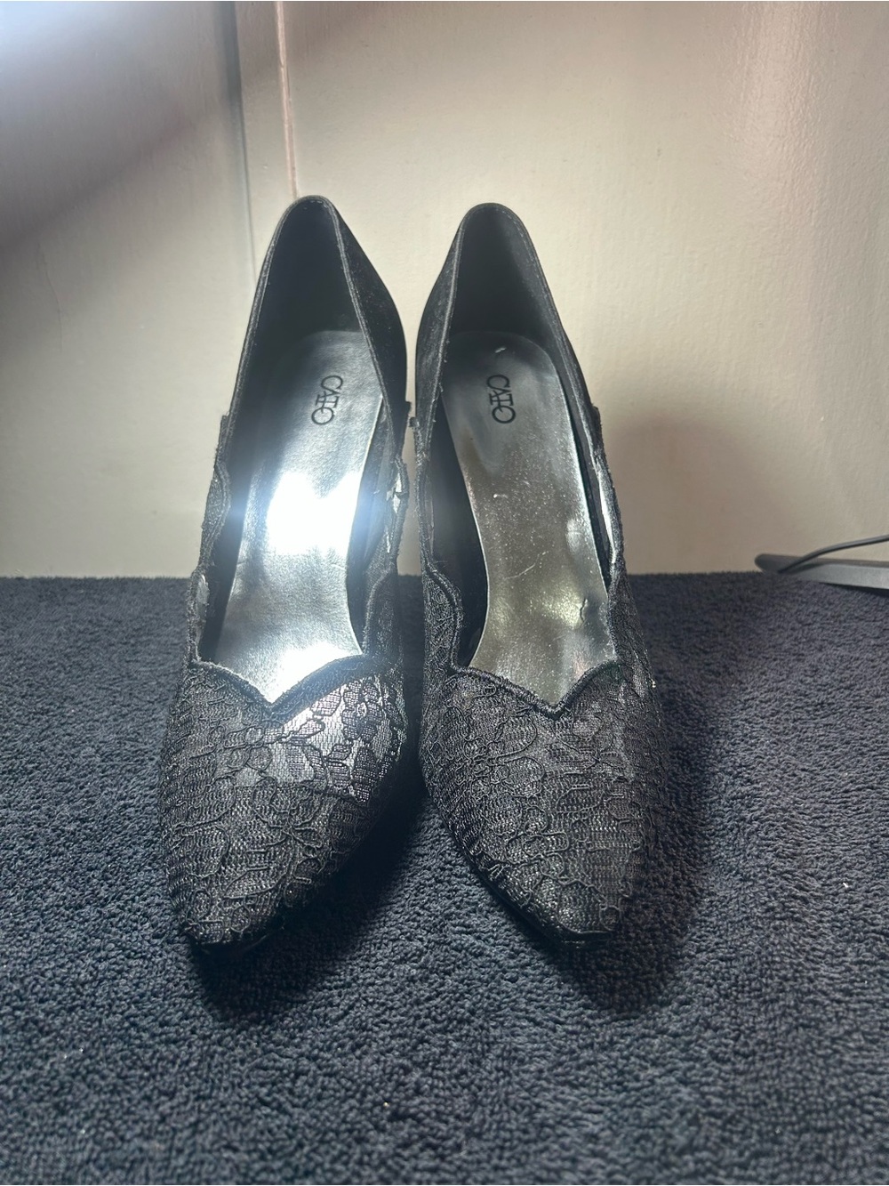 Cato Black Lace Pointed Pumps